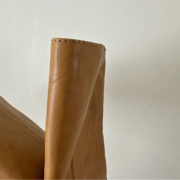 New FRYE Banana Camryn Tall Pull On Boots Sz 7